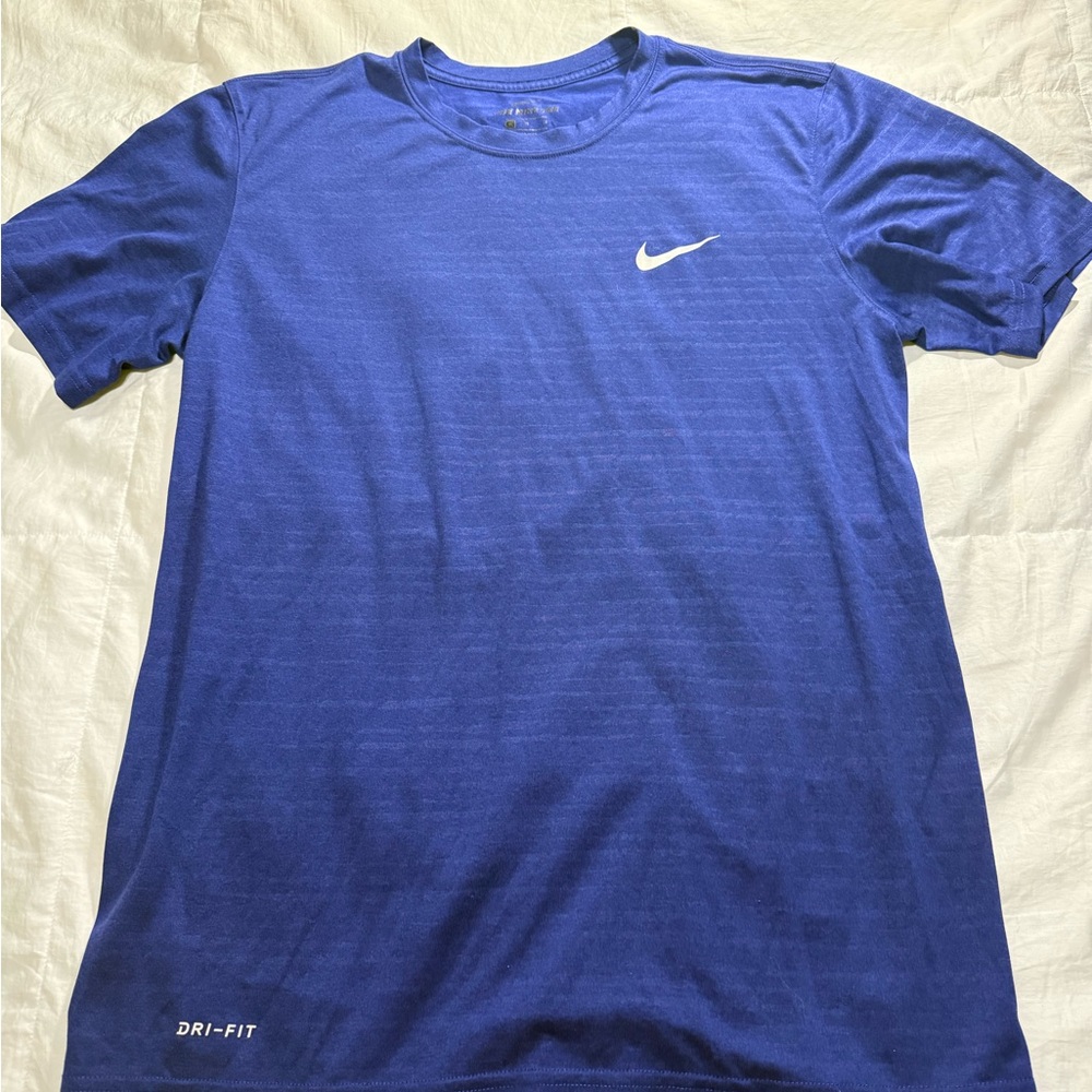 Nike Men's Short Sleeve Blue Tee